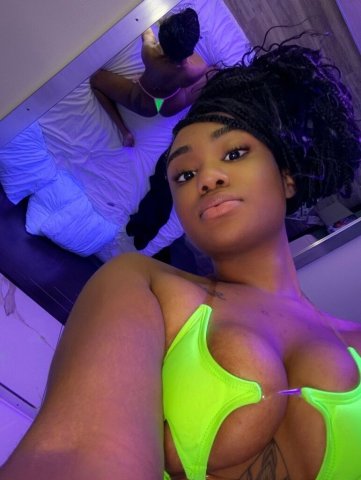Ms. GoodThroat & Ms. WetWet (Petite) — Incalls/Outcalls - 1