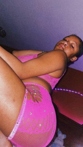 Swirls — Atlanta Female Escort for Sensual Full-Body Massage & Flirty Roleplay - 1