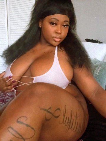 Chicago Outcall Female Escort — FaceTime verified outcalls - 1