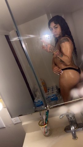 Sexy Lexi (22) — Olympia Female Escort - 1