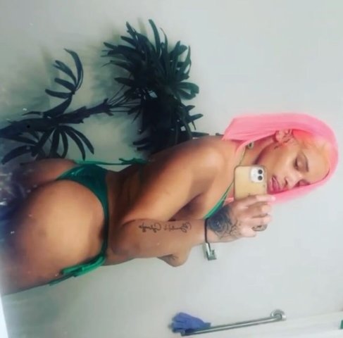 San Fernando Valley CA Female Escort — ocean-themed playmate for tonight - 1