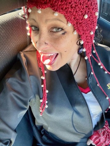 Gifted Golden Goddess (99) — female companion services - 1