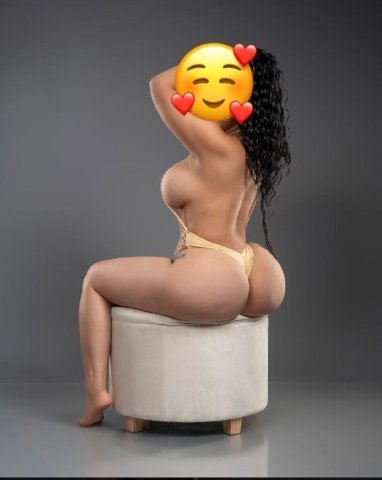 Sexy girl in the Bronx — music, harmony, and rhythm - 1