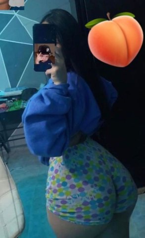 Kansas City MO Female Escort — GFE with kisses and soft touches - 1