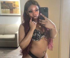 Montgomery Peek-a-boo Escort — FaceTime shows & content - Image 5