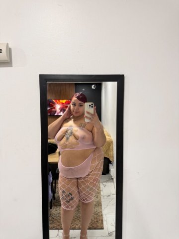 Rochester Female Escort — Outcalls by Deposit, Facetime/Meet Required - 1
