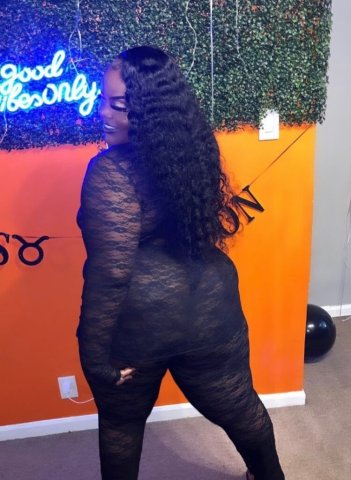 East Bay Double-Head Blow & “Mind-Blowing” 2-Girl Sessions (140 - 28) - 1
