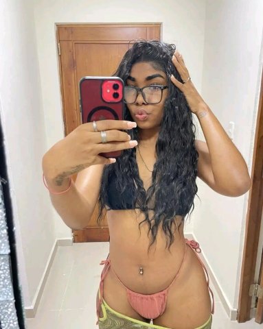 Sexy Latina Female Escort in Richmond — BBJ 50, Extras, Trio - 1