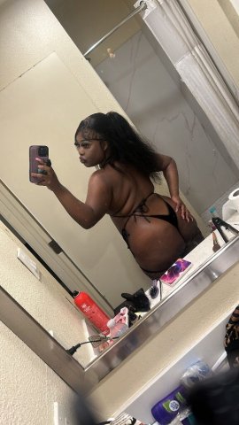 Princess (24) — discreet Thick in-call/out-call - 1