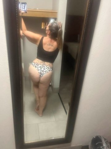 Chicago Female Escort for Sex Positions - 1