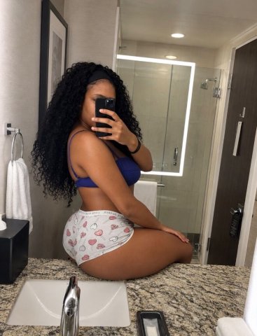 Dallas, Texas DOMINAT BUSTY CARAMEL VIXEN — BDSM-Friendly Kink Play - 1