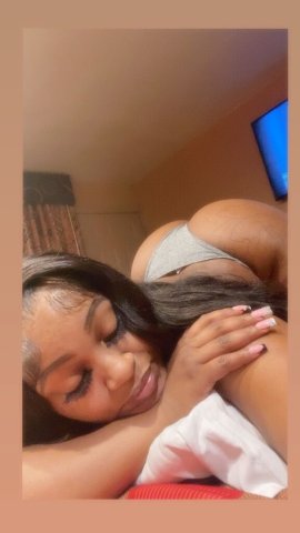 Detroit, MI Female Escort — Nuru massage & massage with happy ending - 1