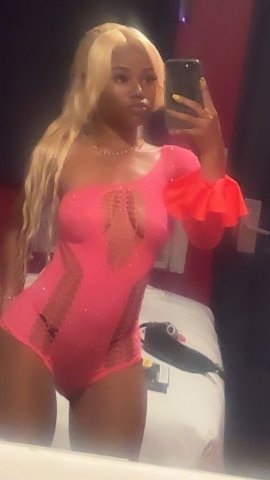Fort Lauderdale Female Escort — In-Call Service, Thick & Content Sales - 1