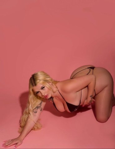 Winter — Petite White Female Escort (Olympia) Outcalls & Incalls - 1
