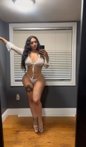 Manhattan Female Escort — Incalls & Outcalls, Discreet Clean Services - 1