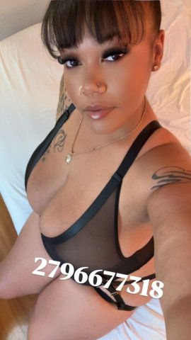 Manhattan Female Escort — Megan (discreet wet girl party package) - 1