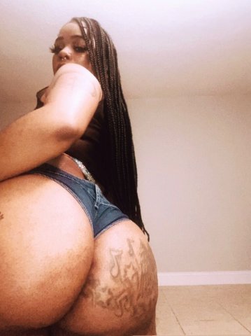 Jazmine — West Palm Beach Female Escort (Outcalls, Car Dates) - 1