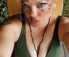Sacramento escorts - Naughty mami  — 36 (Sacramento) Spanish video calls + outcalls