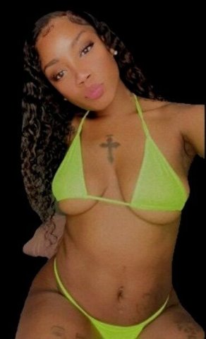 Monica — Cincinnati Female Fantasy Obsession (Liquid/Soaker) Tongue-Near-Notch Service - 1