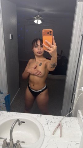 New Orleans Downtown / CBD & Freret Area — Soft conversation, mature vibes (24) - 1