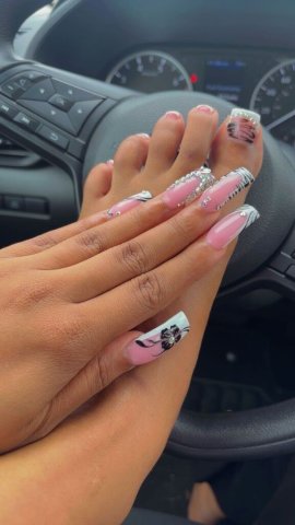 Los Angeles Female Escort — Outcall Only - 1