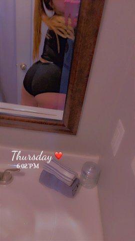 Knoxville TN Female Escort — Incall until 4:00pm - 1