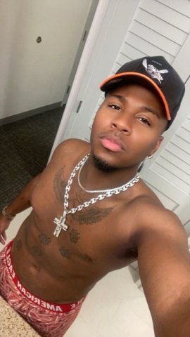 Raleigh-Durham Hung Guy for Fetishes — Marcus (5'8, 150) - 1