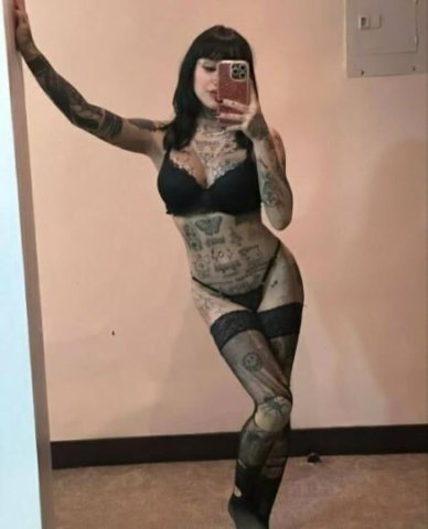 Tatts babe — Big Ass, Girlfriend Experience (GFE) & more in Pittsburgh, PA - 1