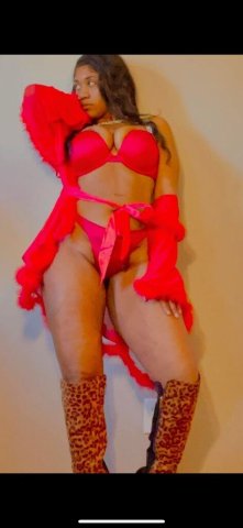 Boston MA Female Escort — patient face & body domination - 1