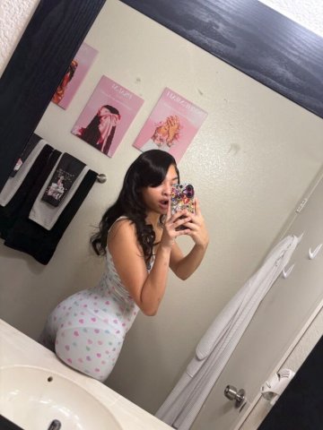 Italian Ice Sorbet — In-Call, Outcall & Cardates (Flat Rate Starting $200) - 1