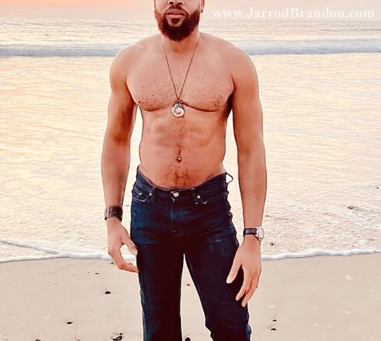 Springfield Male-Only Escort — 6'2" Athletic, Uncut, Photo-Accurate Sessions - 1