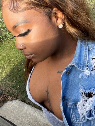 New Orleans Female Escort — Incalls, Outcalls & Car Dates (Verification Required) - 1
