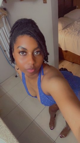 Imperial County, CA Petite Female Escort — Massage & Dinner Dates - 1