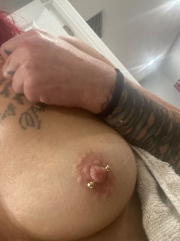 Tampa Cougar Escort — Private Hosting, Fetish-Friendly & Video Chats - 1