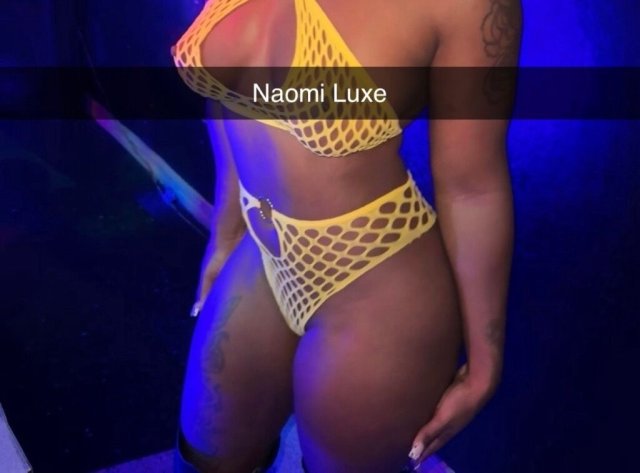 Naomi in Miami — out-call only fetish-friendly escort, discreet erotic phone calls - 1