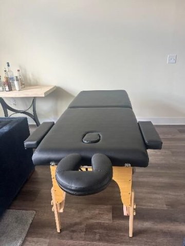 Okaloosa, FL Male Escort — Glove-Style Massage Session - 1