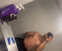 Milwaukee Latino Male Escort — trato cariñoso con preservativos (solo mujeres) - Image 2
