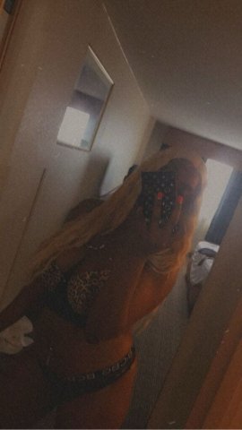 Chocolate Drop Female Escort in Little Rock, AR — Super Thicc In-Call/Out-Call - 1