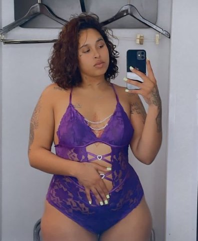 Beaumont, TX Female Escort — Natural curves outcalls only - 1