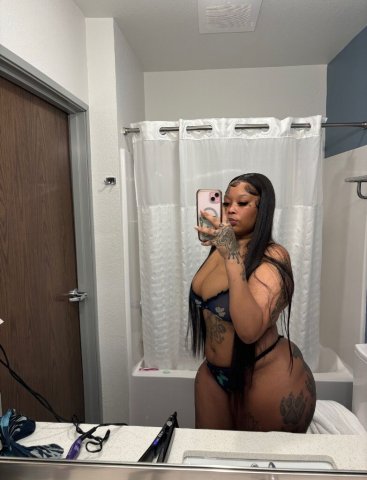 Fayetteville, NC Thick Curvy Blasian Female Escort — Limited-time throat goat - 1