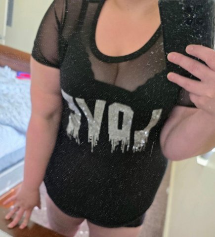 Salt Lake City, UT Incall Fantasy — Thick Curves & Teasing Smile - 1