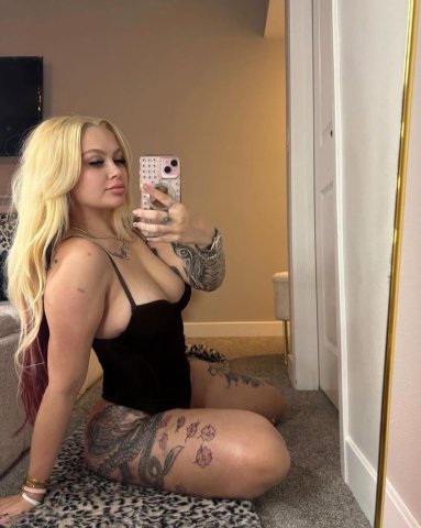 Sheboygan, Wisconsin  Female Escort — outcall & incall threesome - 1