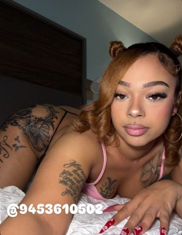 Carmella — Dallas Female Escort for in-calls & out-calls (2 girl special) - 1