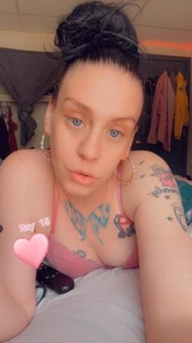 Lewiston-Auburn Female Escort — Incall Playmate Treat - 1