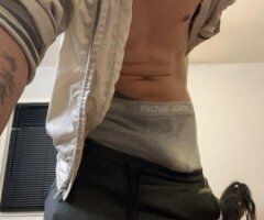 Detroit escorts - Detroit MI Male Escort — Incalls/Outcalls, CarPlay Acceptable, Video Sell Available