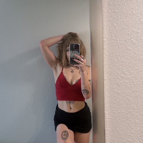 Pearl (petite, tatted) — Hillcrest incall domme & massage + vanilla services - 1