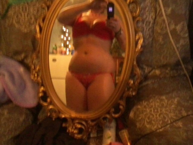 Lexington KY Female Escort — Discreet Lap Dances - 1