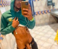 Lexington Visiting Dom Top Hung Vers — Dylan (Clean-cut, Bubble Butt) - Image 5