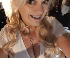 San Diego escorts - San Diego Mature Blonde Escort — GFE, In-call or Outcall (Pacific Beach)
