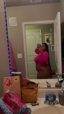 Richmond VA Female Escort — Sweet, a little spicy - 1